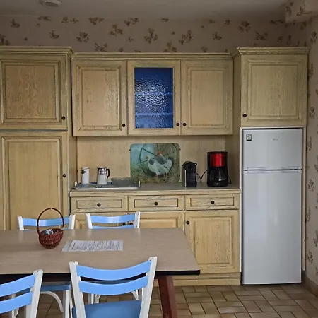 Chez Jeannot Et Jeannette *